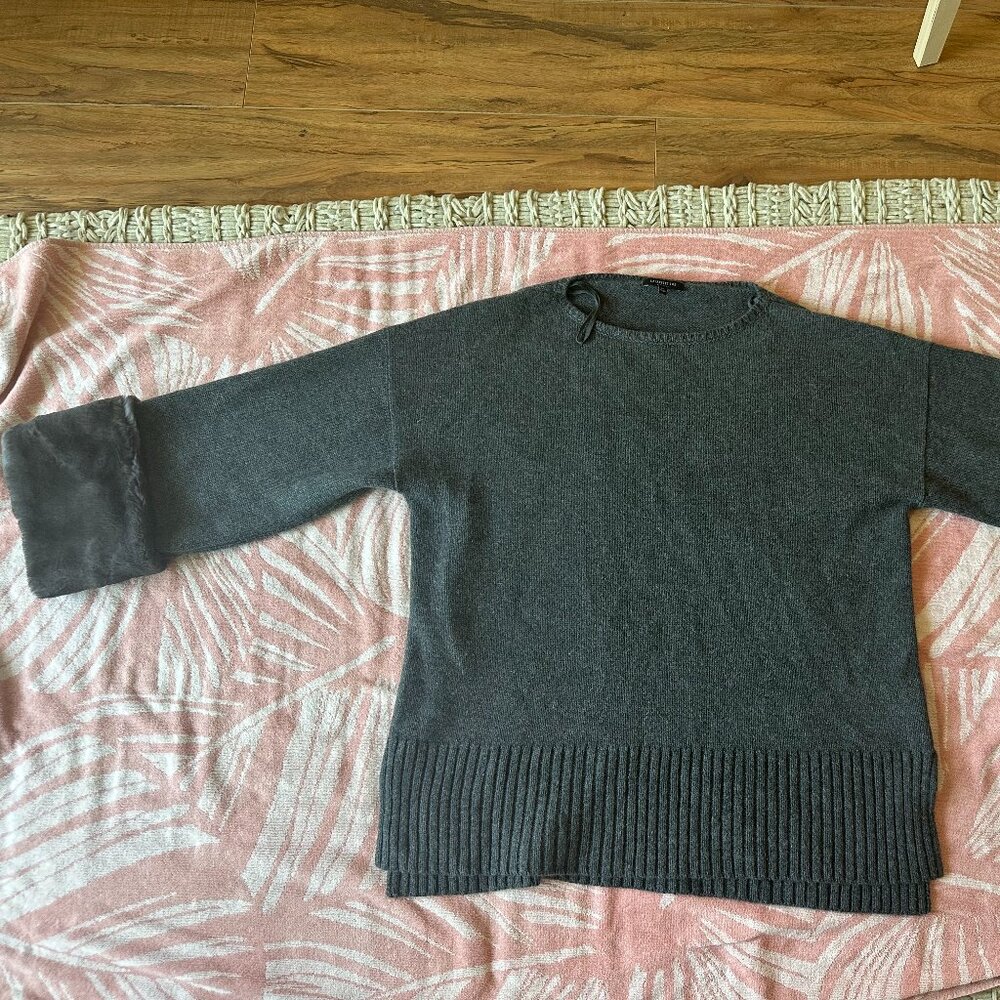 Lafayette 148 100% Cashmere Sweater with Fur Cuffs - Grey